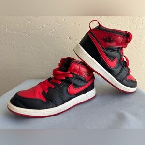 Kids Unisex Black and Fire Red Nike Air Jordan 1 Mid youth size 1